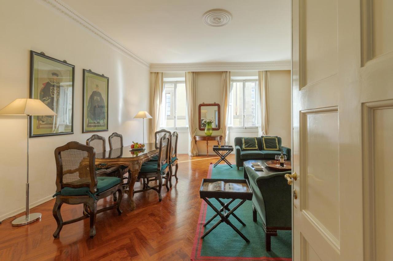 Velluto Elegant Apartment Near The Duomo ฟลอเรนซ์ ภายนอก รูปภาพ